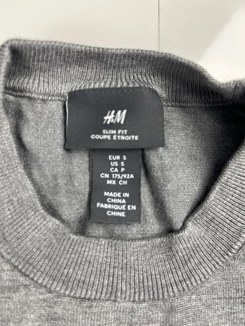 H&M Sweater Gray Slim Fit Size S